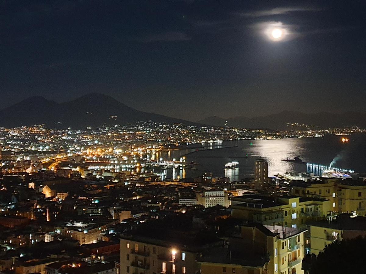 Terrazza Manù - loft suspended over the city-Vomero Naples Extérieur photo