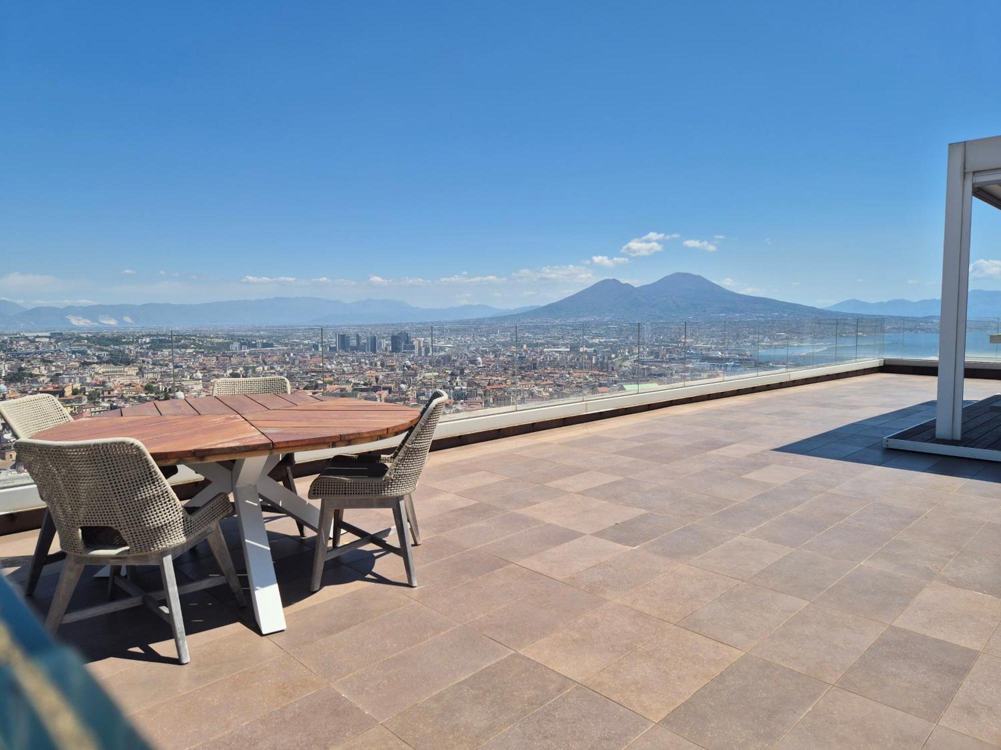 Terrazza Manù - loft suspended over the city-Vomero Naples Extérieur photo