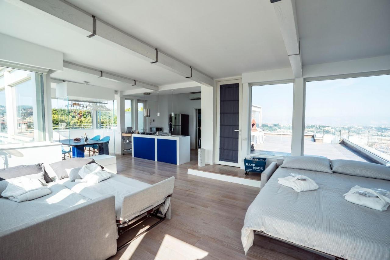 Terrazza Manù - loft suspended over the city-Vomero Naples Extérieur photo